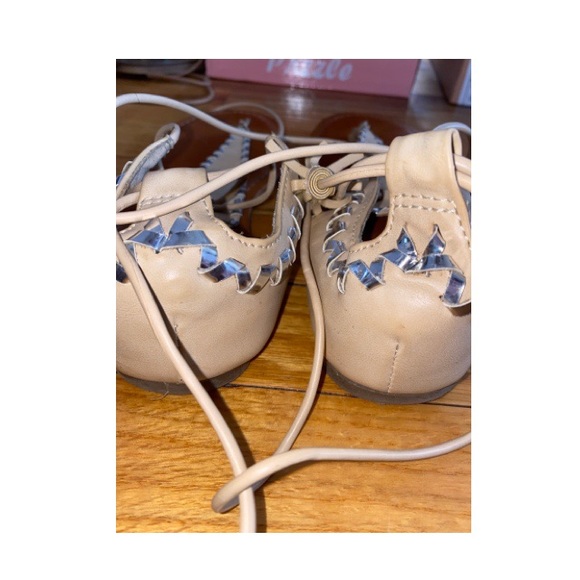 Express Sandals - Picture 2 of 3